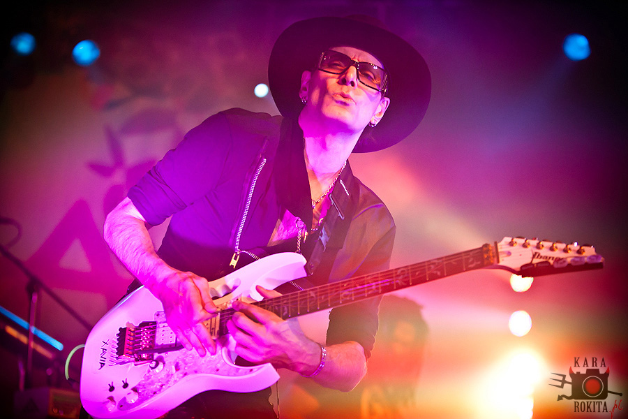 Steve Vai