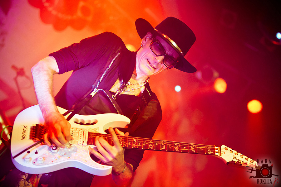 Steve Vai