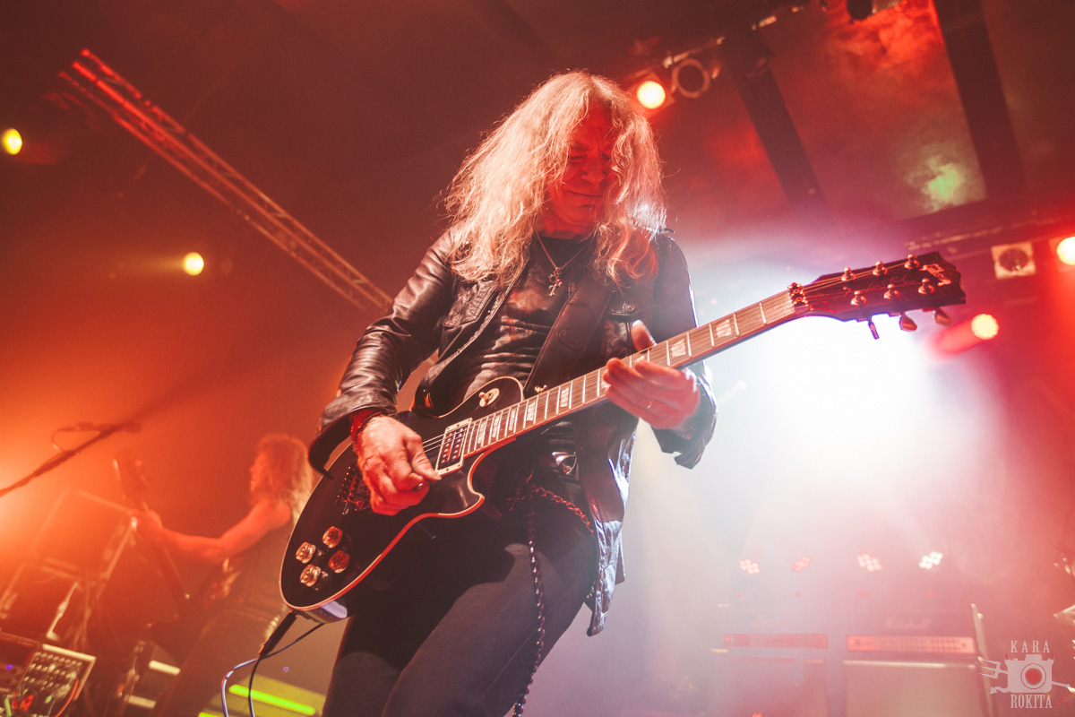 Saxon