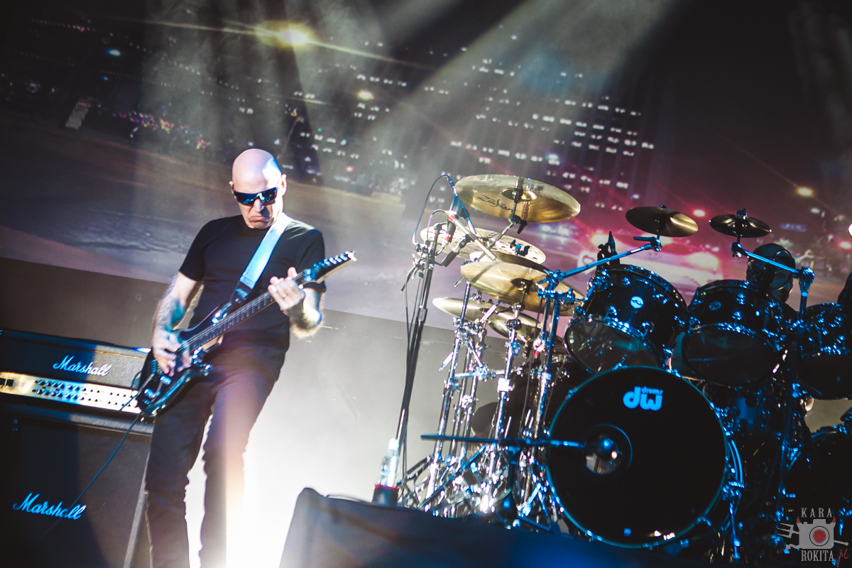 G3 - Satriani, Petrucci, Roth
