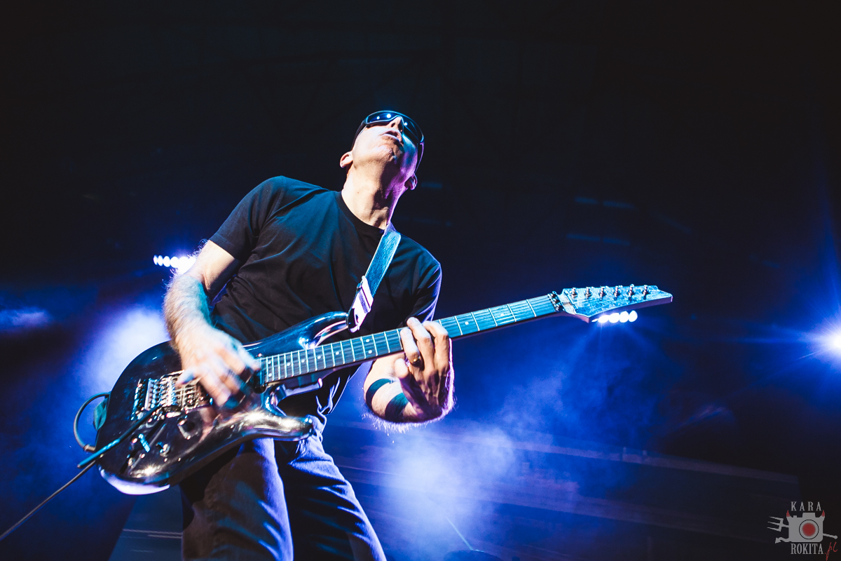 G3 - Satriani, Petrucci, Roth