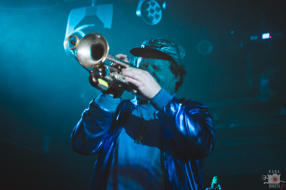 Too Many Zooz
