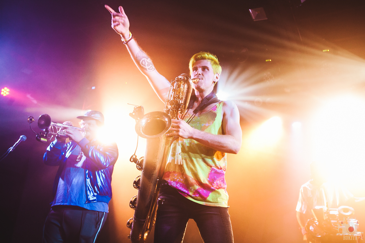 Too Many Zooz